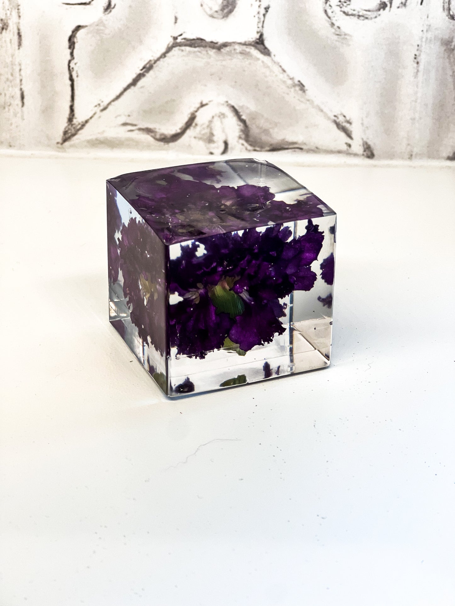 Cube paperweight